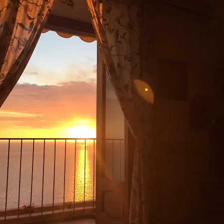 La Dimora Degli Dei Hébergement de vacances *